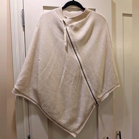 lululemon athletica Sweaters - Lululemon asymmetrical zip poncho in cream,one size.
